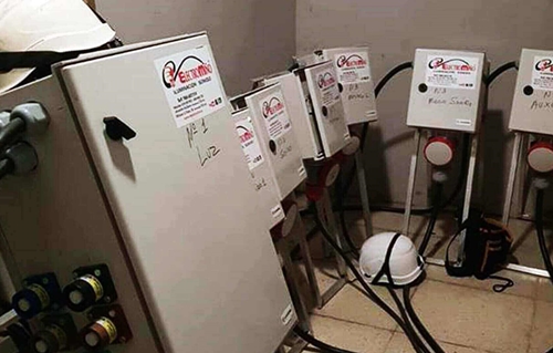 Quadros de distribui��o de eletricidade